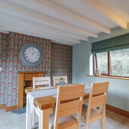 Camerton Hall Сasa de vacaciones *